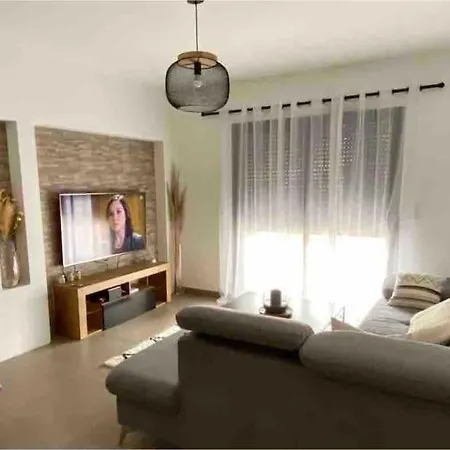Apartment Grand T2 Avec Parking Gratuit